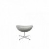 Reposapiés  Egg de Frizt Hanse con un diseño danes moderno y elegante,
