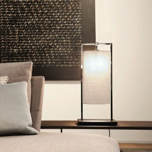 Lámpara sobremesa Athena de Contardi con diseño elegante, vanguardista y moderno.