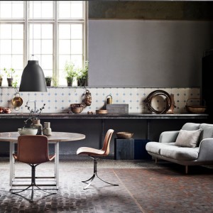 Sofá Lune de Fritz Hansen con un diseño moderno de alto lujo.