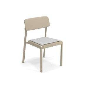 Silla Shine para ambientes exteriores de Emu.