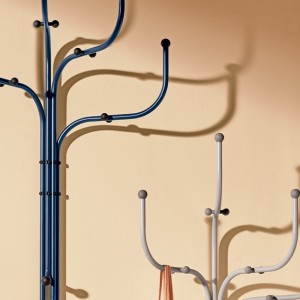 Perchero pared Coat Tree. Fritz Hansen de calidad superior, elegante y moderno.