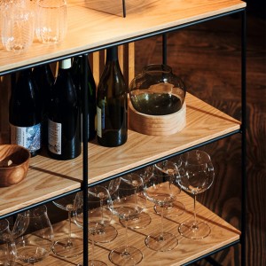 Florero Low Vase. Fritz Hansen con un diseño moderno de alto lujo.