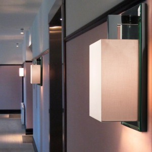 Lámpara aplique de pared  Coco AP de Contardi con diseño elegante, vanguardista y moderno.