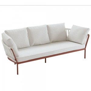 Sofá Ria con elegante diseño moderno perfecto para ambientes exteriores de Fast.