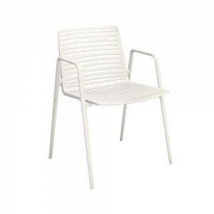 Sillón Zebra de Fast. Sillones apilables perfecto para exteriores diseñado por Fast.
