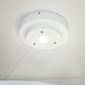 Lámpara suspensión Eclisse de Contardi con anillos LED y diseño moderno, elegante y sofisticado.