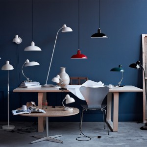 Lámpara supensión Kaiser Idell. Fritz Hansen con un diseño elegante de alto lujo.