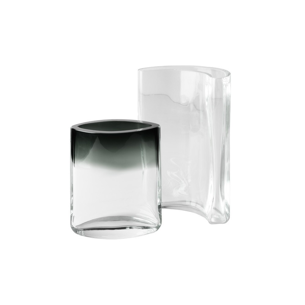Florero Moon Eye Vase de Fritz Hansen con diseño moderno y elegante de vidrio ahumado.