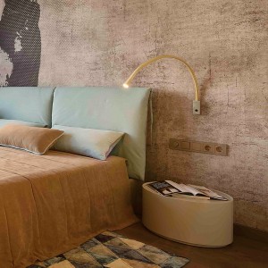 Lámpara de pared Flexiled Leather de Contardi con diseño elegante, elegante y moderno.