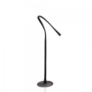 Lámpara pie Flexiled de Contardi con un diseño elegante lleno de grandes acabados y modernidad.