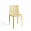 Silla Élémentaire Chair de Hay de diseño moderno perfecta para interiores o exteriores.