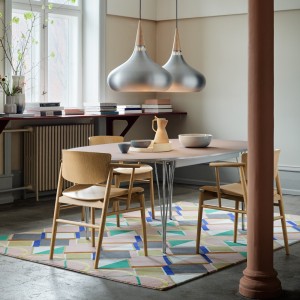 Silla N01 de Fritz Hansen estilo Danes y Japones con un diseño elegante y moderno