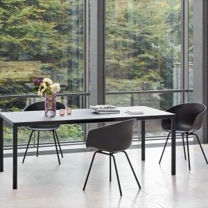 Silla AAC 26 ideal para comedores modernos y exclusivos de Hay.