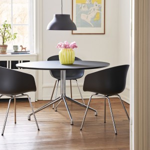 Silla AAC 26 ideal para comedores modernos y exclusivos de Hay.