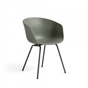 Silla AAC 26 ideal para comedores modernos y exclusivos de Hay.