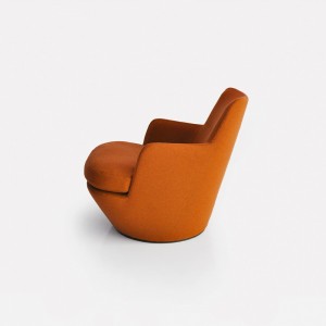 Butaca Lo Turn de Bensen con un diseño moderno, elegante y con acabados de lujo.