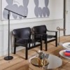 Mesa auxiliar Bowler de diseño moderno y exclusivo de Hay para espacios públicos.