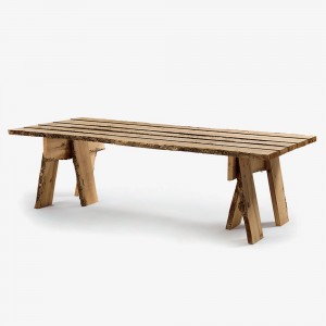 Mesa comedor madera rectangular de Riva1920 con un diseño moderno e italiano de alta calidad.