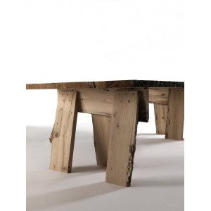 Mesa comedor madera rectangular de Riva1920 con un diseño moderno e italiano de alta calidad.