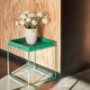 Mesa auxiliar multifuncional Tray M de HAY con gran diseño elegante y versatil.