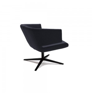 Butaca Lotus de Bensen con una base giratoria y un diseño moderno, lleno de elegancia.