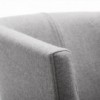 Butaca Lotus de Bensen con una base giratoria y un diseño moderno, lleno de elegancia.