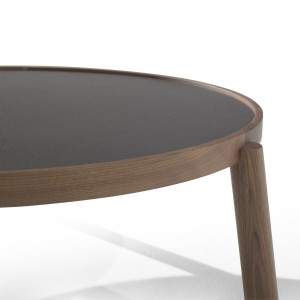 Mesa Van moderna y elegante para espacios internos de Kendo.