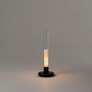 Lámpara sobremesa Sylvestrina batería 1974 de SantaCole. Lámparas de diseño moderno.