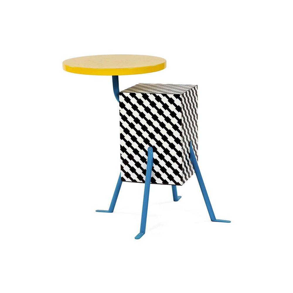 Mesita Kristall de Memphis. Muebles Clásicos del diseño.