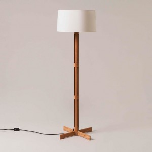Lámpara pie FAD Fija 1974 de SantaCole. Lámparas de diseño moderno y elegante.