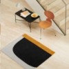 Alfombra ochre de lana Fritz Hansen hecha a mano con diseño elegante y moderno