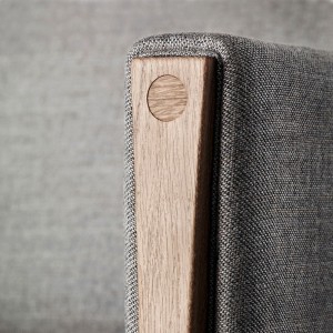 Sofá CH163 en tela de Carl Hansen and Son con un diseño moderno y elegante que entrega calidad a cualquier espacio.