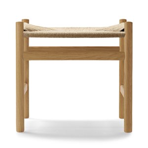 Taburete CH53 de Carl Hansen and Son. Taburete de diseño moderno y elegante