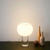 Lámpara sobremesa Buds de Foscarini. Lámpara de sobremesa innovadora.