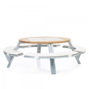Mesa terraza con bancos Gargantua de Extremis. Mueble de exterior.