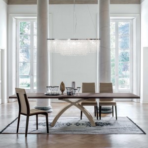 Mesa fija Tokyo madera maciza de Tonin casa. Muebles modernos de hogar.