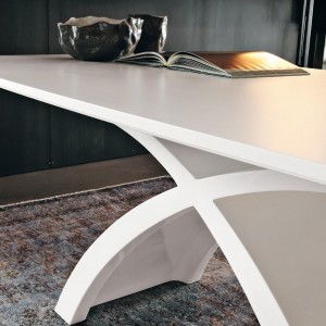 Mesa Tokyo Fija Redondeada de Tonin casa. Muebles modernos de hogar.