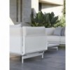 Sillón para exterior Onde de Gandia Blasco. Diseño moderno para jardines y terrazas.