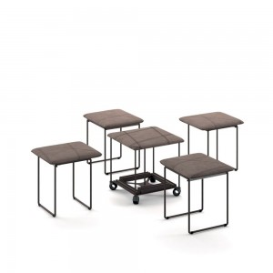 Puff Cubix de Ozzio design. Estructura metálica tapizada en terciopelo o ecopiel
