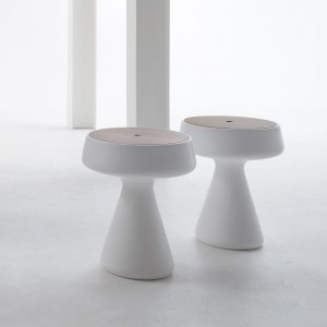Mesa auxiliar Maki de Tonin casa. Muebles modernos de hogar.