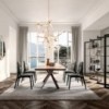 Silla Giotto de Ozzio design. Silla con estructura de madera.