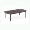 Mesa baja Capa de Gandia Blasco. Muebles de diseño moderno para exterior.