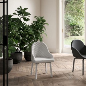 Sillón Demetra de Ozzio design. Tapizado en piel, ecopiel o terciopelo.