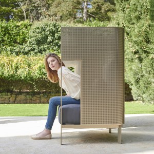 Sillón de diseño Cocoon Solanas de Gandia Blasco. Sillones para jadines.