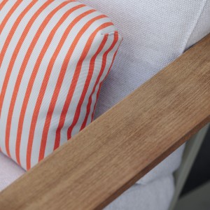Butaca moderna Relax con brazos colección  Timeless para terraza de Gandia Blasco.