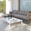 Mesa Flat Baja de Gandía Blasco. Mesa moderna para exterior de aluminio.