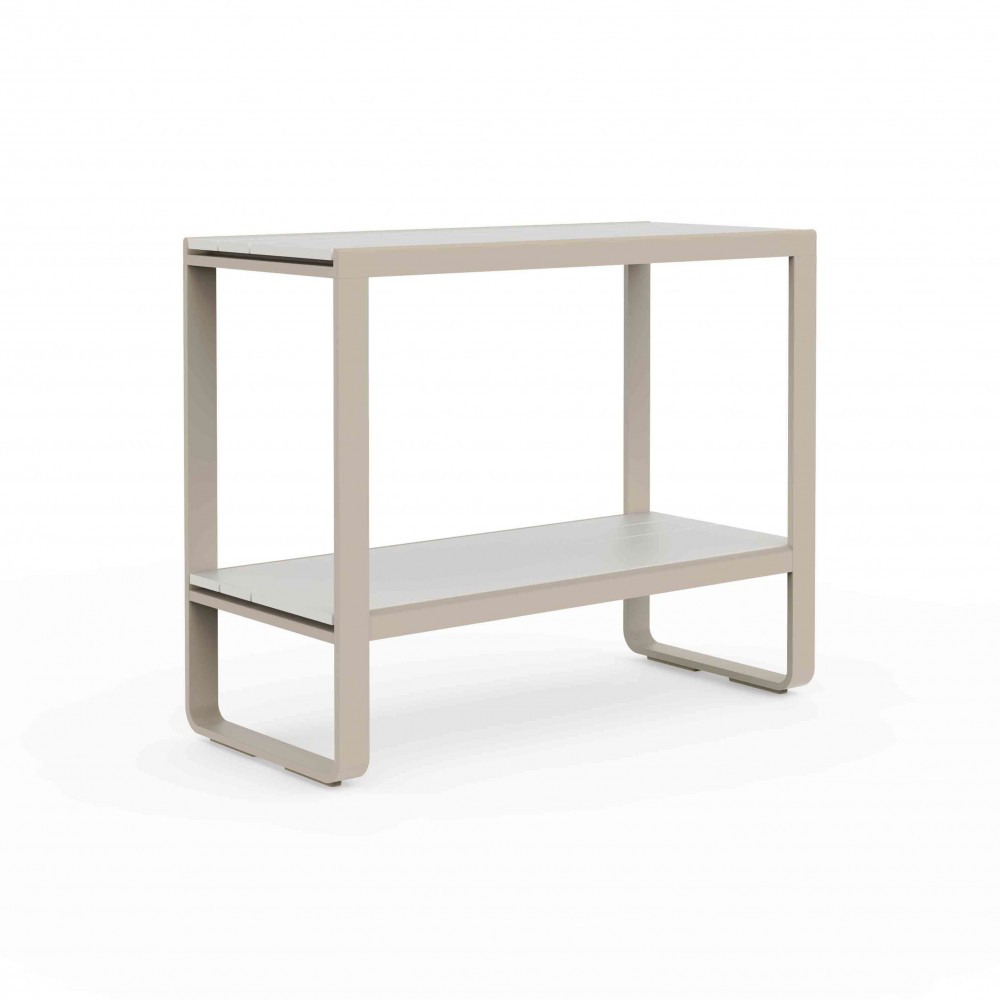 Estantería de diseño Flat de Dekton de Gandia Blasco. Estantes para exterior.