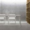 Silla Stack de Gandia Blasco. Silla cómoda con brazos para exteriores.