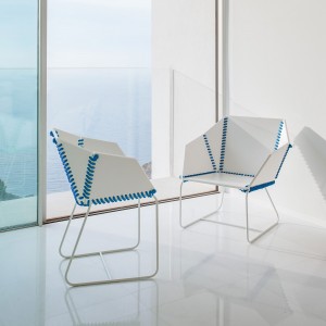 Silla Textile de Gandía Blasco. Silla con brazos de diseño para exterior.