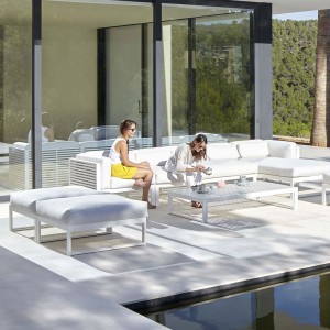 Sofá modular 6 DNA para terraza de Gandia Blasco. Sofá de diseño para jardín.